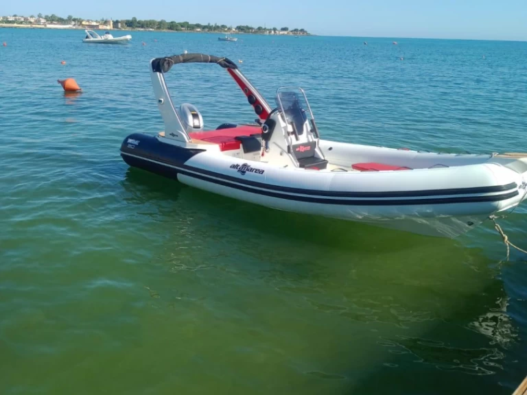 Wynajem Łódż półsztywna w Palermo - Altamarea Wave 20