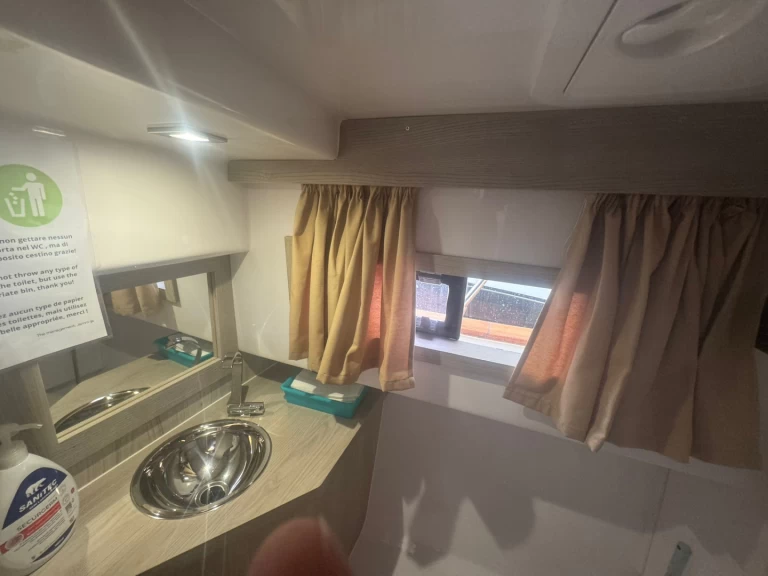 Wynajmij Motorówka z lub bez skippera Mimi w Sorrento