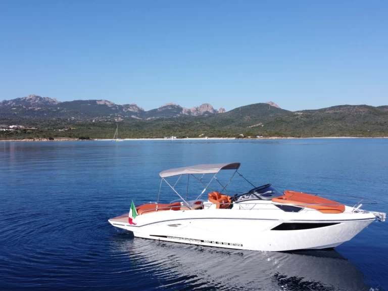 Wynajem Motorówka w Porto Cervo - Cranchi Endurance 30