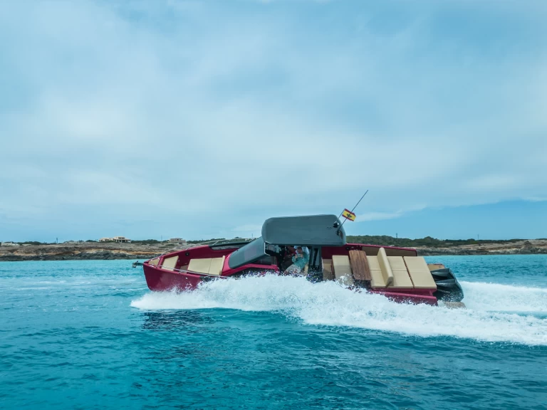 Wynajmij Motorówka z lub bez skippera Nuva w Santa Eularia des Riu