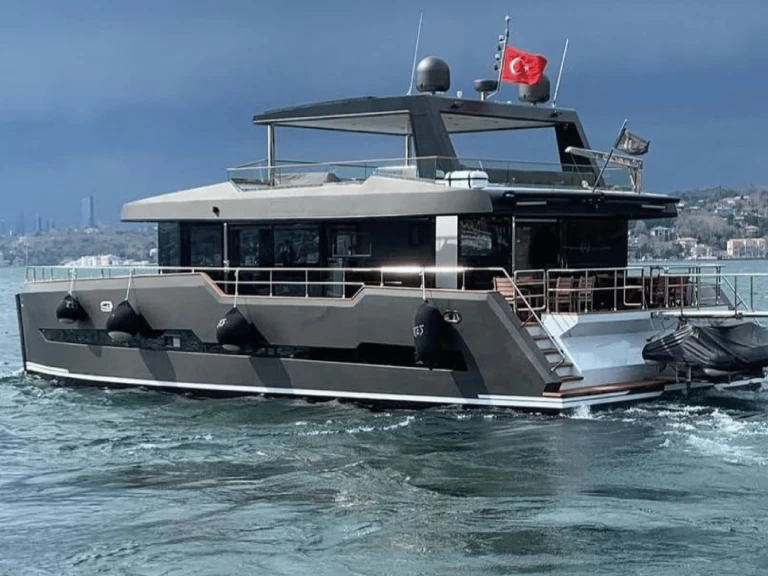 Wynajem Katamaran w Torba - Custom Made Luxury Catamaran