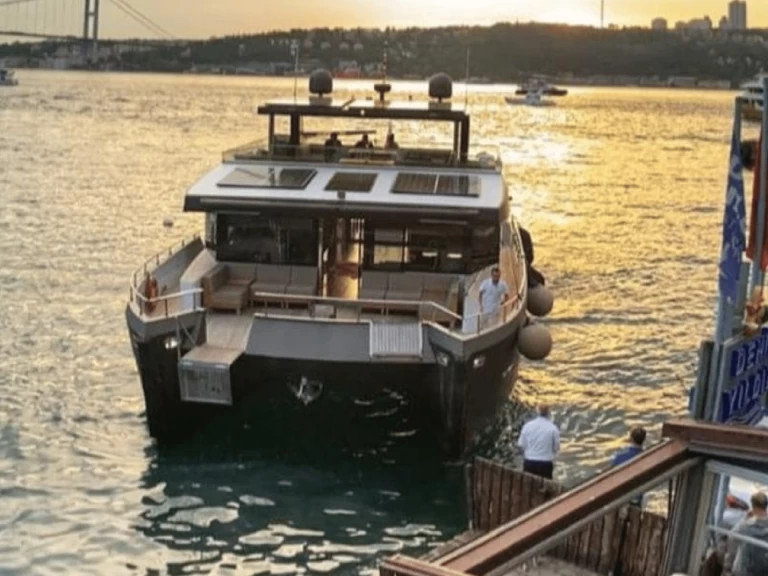 Katamaran do wynajmu w Torba w najlepszej cenie