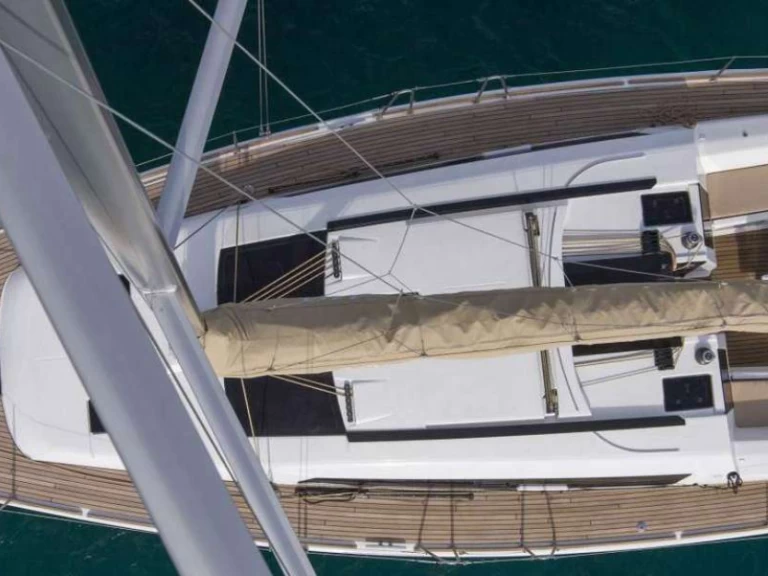 Wynajem Żaglowiec Dufour z patentem 
