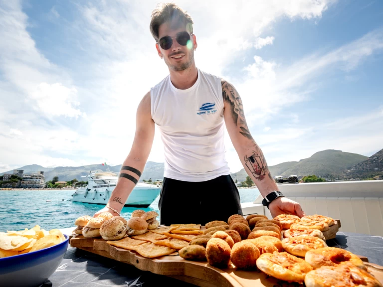 Wynajem w La Cala (porto Palermo)- Mochi Craft Mochi Craft 42 Fly na SamBoat