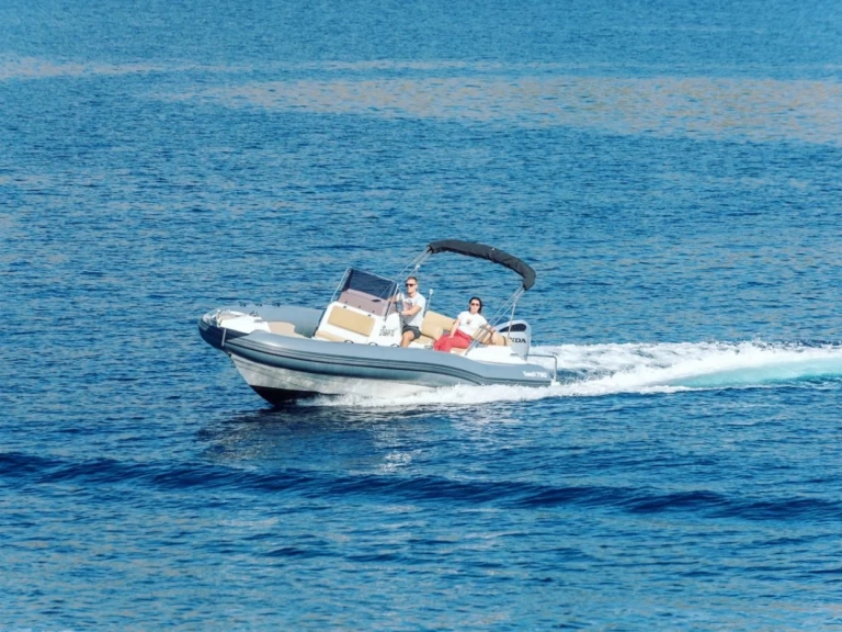 Wynajem łodzi Marlin Boat 790 Pro Dynamic w Trogir na SamBoat 
