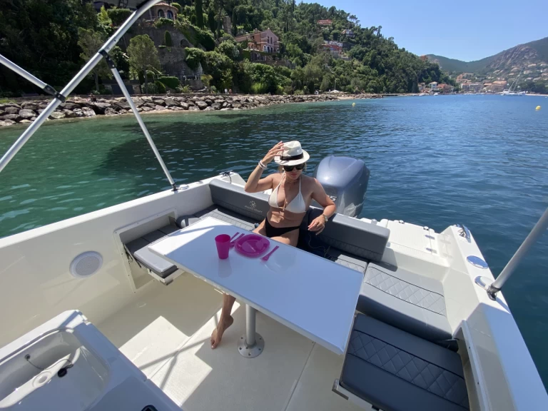 Wynajem łodzi Mandelieu-la-Napoule tanio Pacific craft 750 sun cruiser