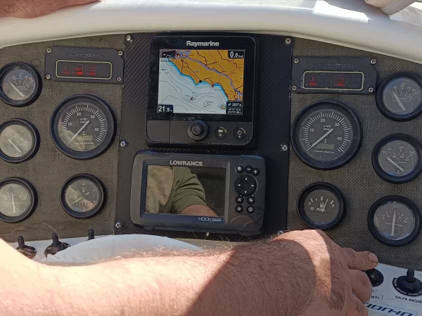 Wynajem Motorówka PRIMATIST By Bruno Abbate z patentem 