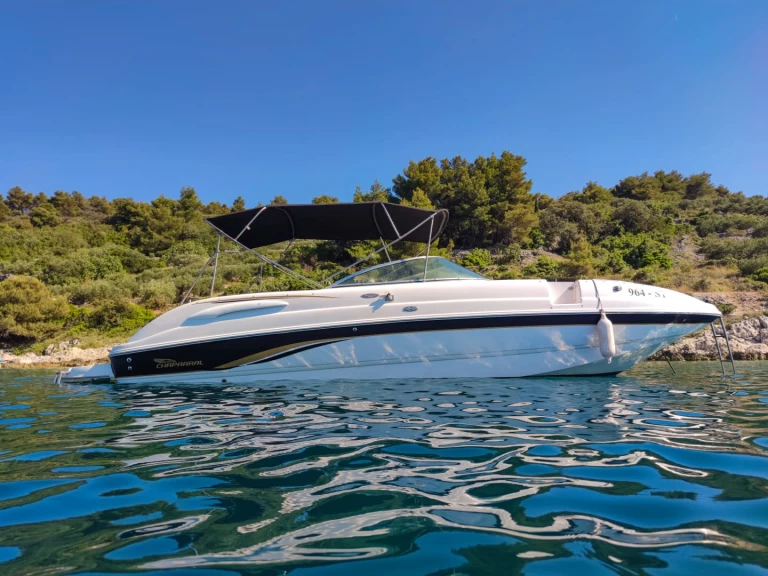 Wynajem łodzi Split tanio Chaparral 263 Sunesta