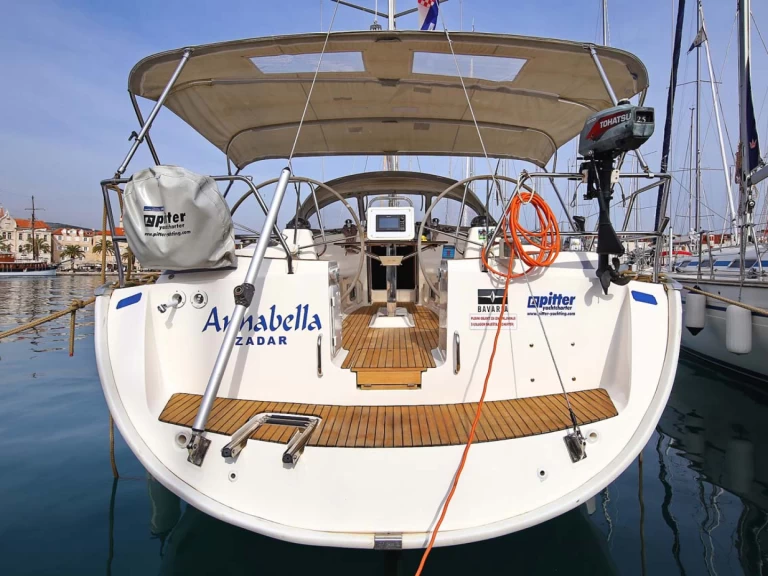 Wynajem Żaglowiec Bavaria z patentem 