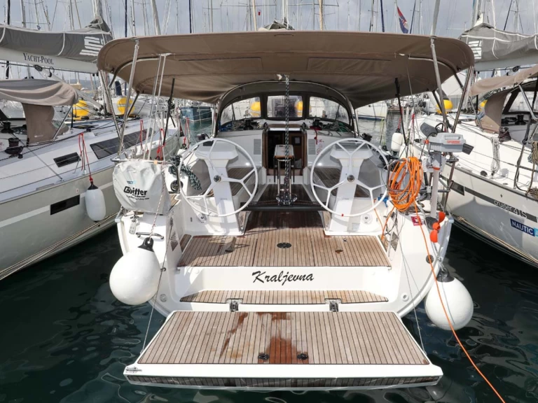 Wynajmij Bavaria Cruiser 41S w Murter-Kornati