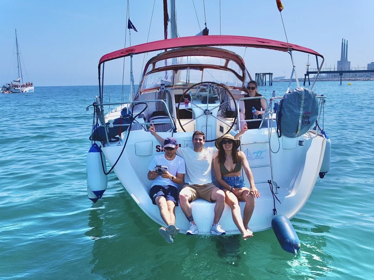 Wynajem Żaglowiec w Barcelona - Bénéteau Oceanis 393 Clipper