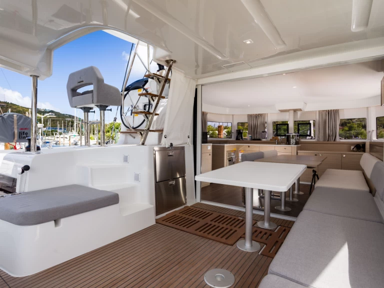 Wynajem łodzi Tortola tanio Lagoon