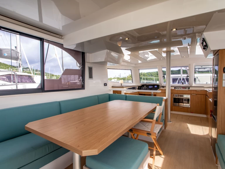 Wynajem Katamaran Bali z patentem 