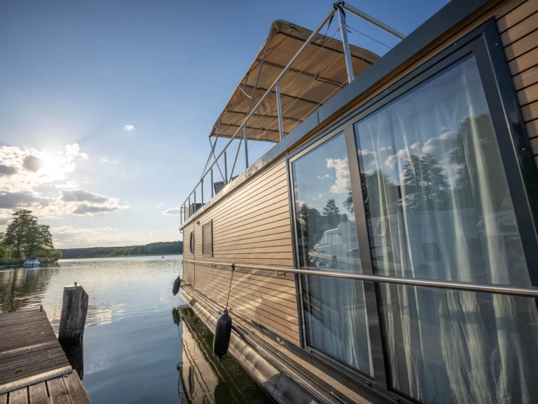 WOMA Woma D13 między profesjonalistami a osobami prywatnymi w Fürstenberg/Havel