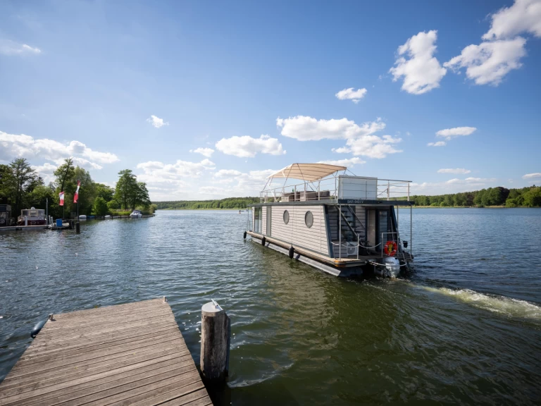 Wynajem łodzi WOMA Woma D13 w Fürstenberg/Havel na SamBoat 