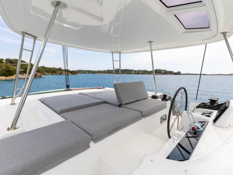 Wynajmij Katamaran z lub bez skippera Lagoon w Pórto Chéli