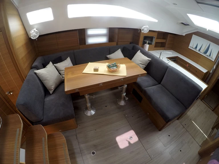 Wynajmij Elan Impression 50.1 w Sibenik