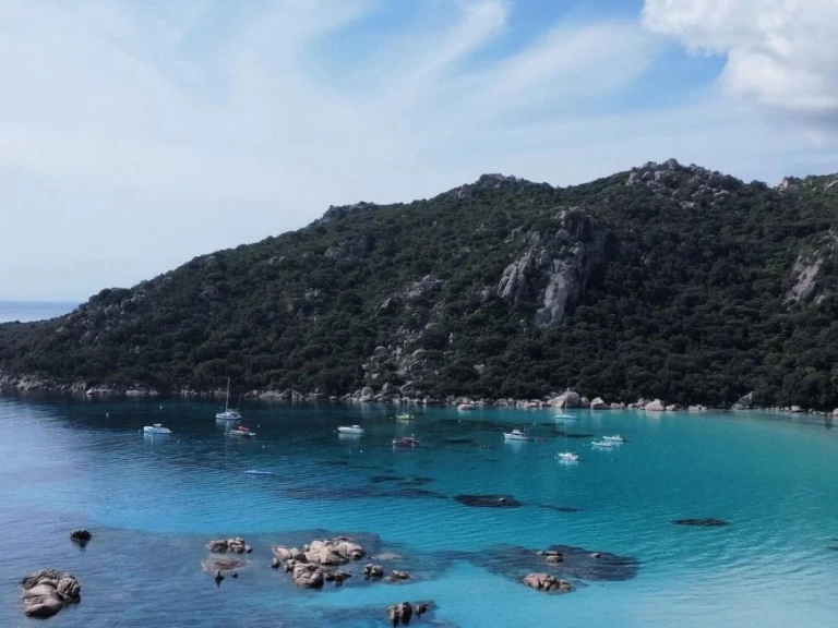 Wynajem łodzi Porto-Vecchio tanio Salpa Soleil 30