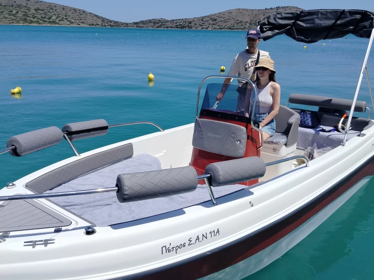 Wynajmij Karel Ithaca w Schísma Eloúndas