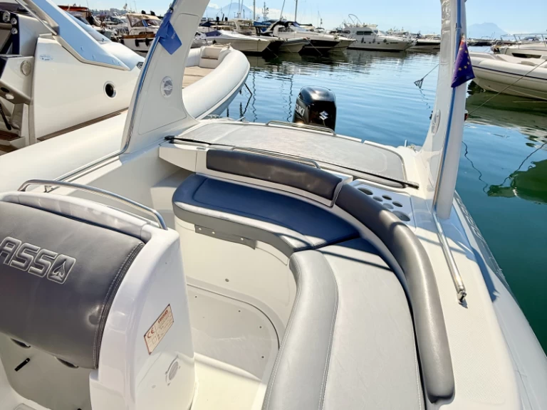 Wynajmij Asso CHARISMA PASSIONE w Porto di Mergellina