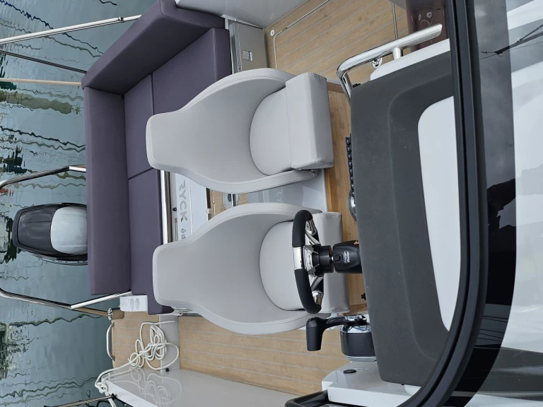 Motorówka do wynajmu w La Forêt-Fouesnant w najlepszej cenie