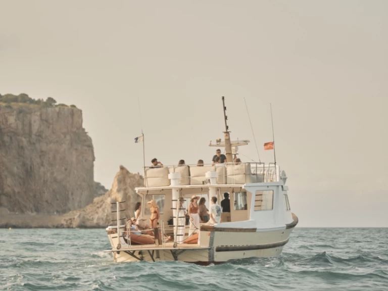 Xufre Custom między profesjonalistami a osobami prywatnymi w Torroella de Montgrí