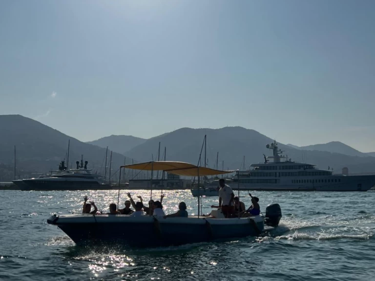 Wynajmij Motorówka z lub bez skippera Gozzo w La Spezia