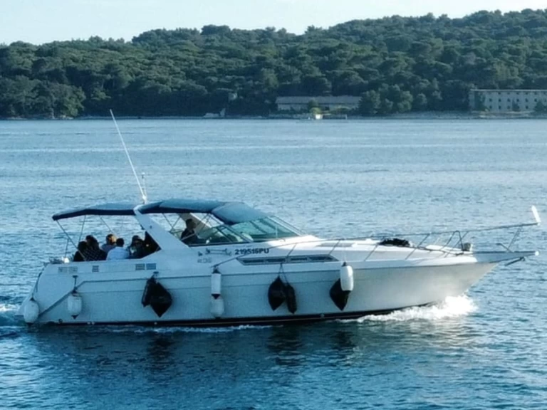 Wynajem w Pula- Chris Craft Express 360 na SamBoat