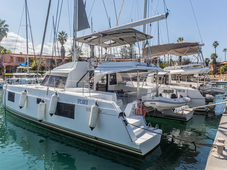 Wynajmij Nautitech Nautitech 46 Fly w Furnari