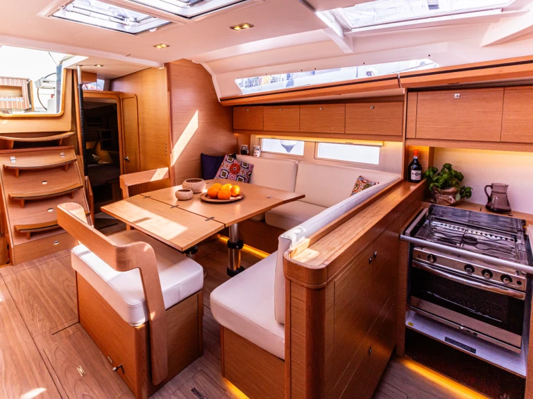 Żaglowiec do wynajmu w Furnari w najlepszej cenie