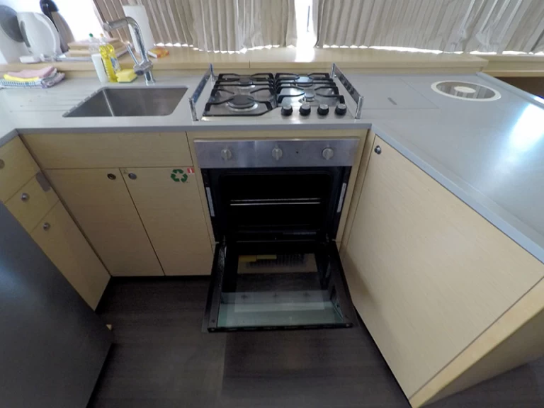 Wynajem łodzi Lagoon Lagoon 52 F w Sibenik na SamBoat 