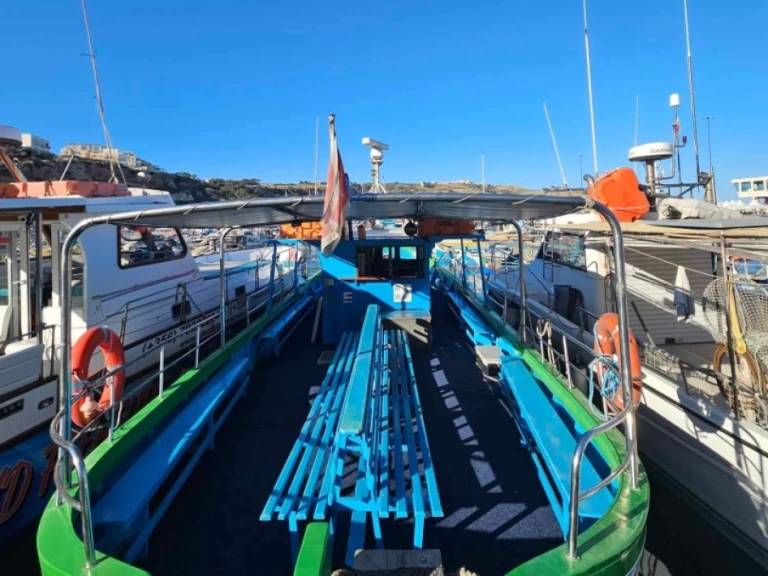 Wynajem Motorówka w Mellieħa - Custom Made Luzzu 38 feet