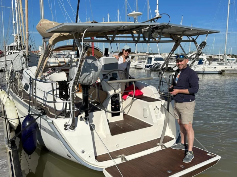 Żaglowiec do wynajmu w La Rochelle w najlepszej cenie