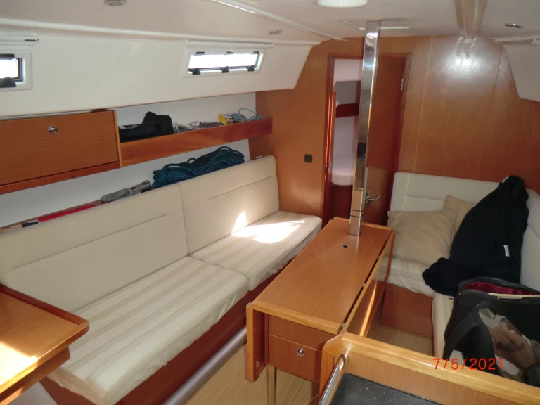 Wynajmij Żaglowiec z lub bez skippera Bavaria w La Rochelle