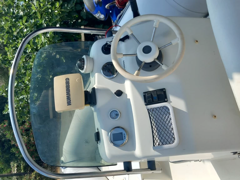 Wynajmij Łódż półsztywna z lub bez skippera Zodiac w Sainte-Lucie de Porto-Vecchio