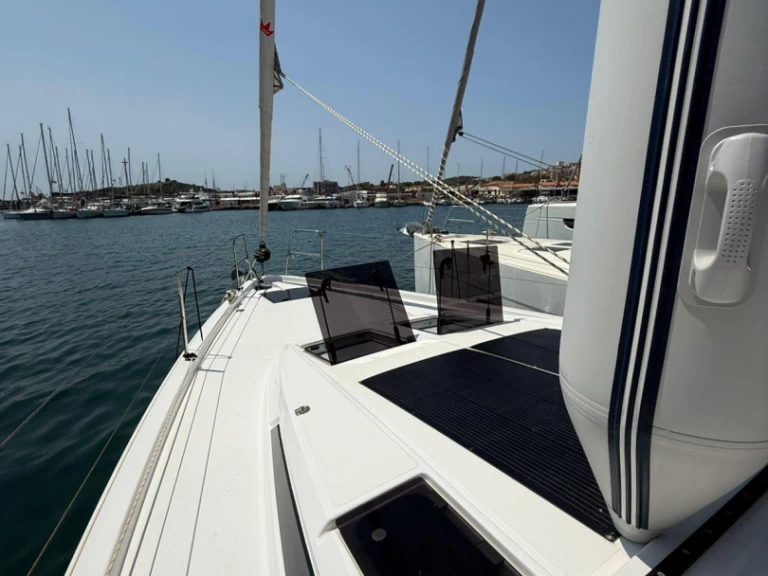 Wynajem Żaglowiec Bavaria z patentem 