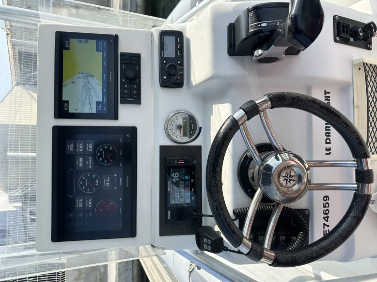 Wynajmij Łódż półsztywna z lub bez skippera Caribe w Marsylia