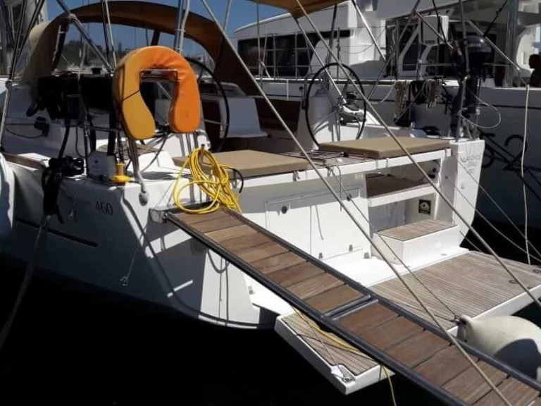 Wynajmij Dufour Dufour 460 Grand Large w Lavrio