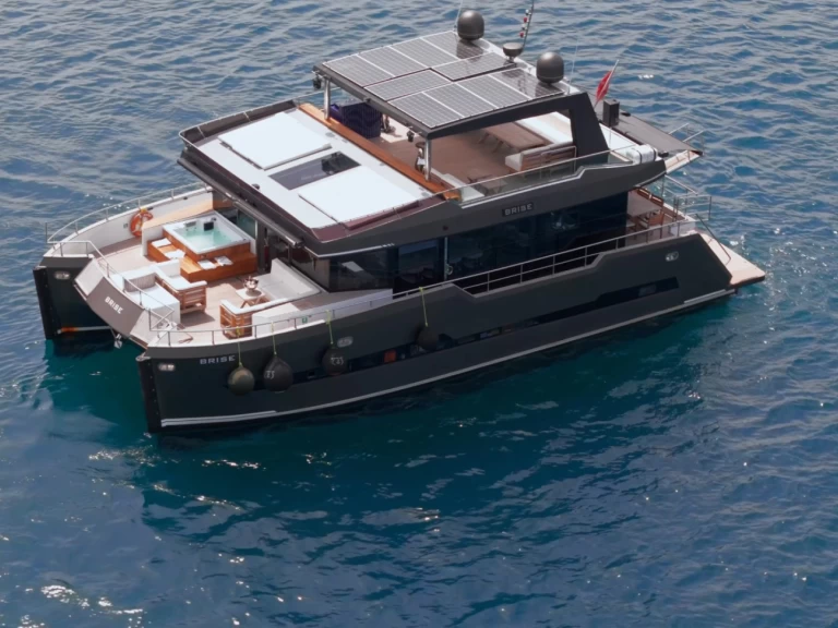 Wynajem Katamaran w Türkbükü - Custom Made Custom made