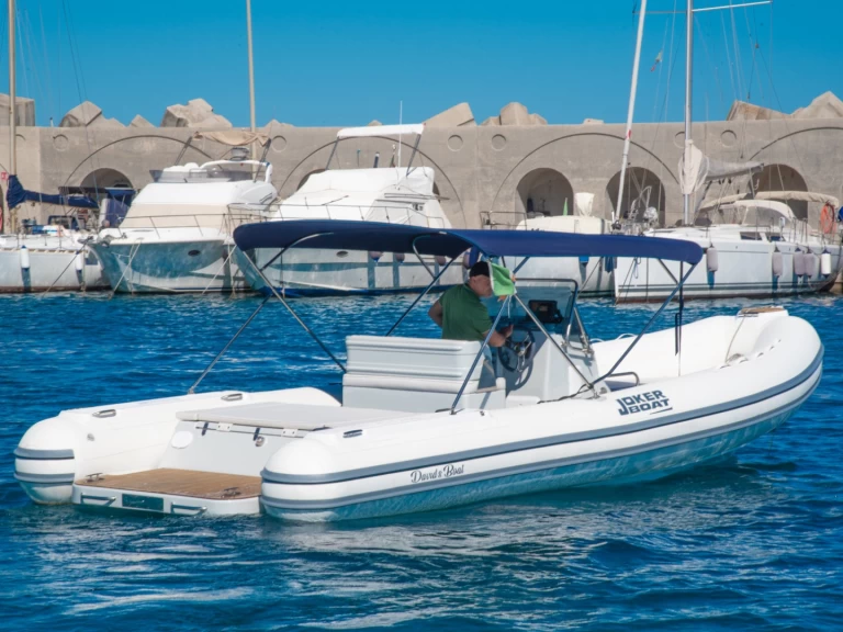 Wynajmij Łódż półsztywna z lub bez skippera Joker Boat w San Foca