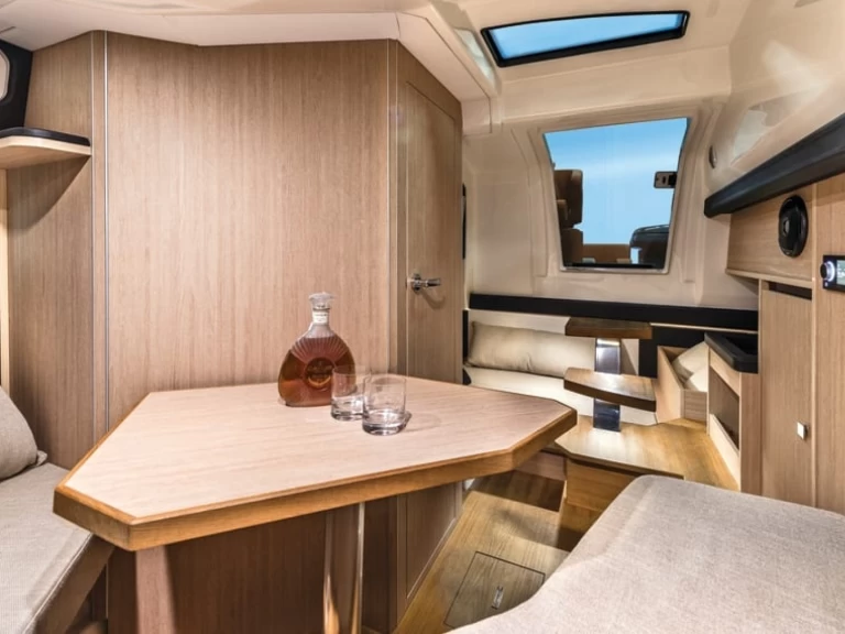 Wynajmij Motorówka z lub bez skippera Cranchi w Cannes