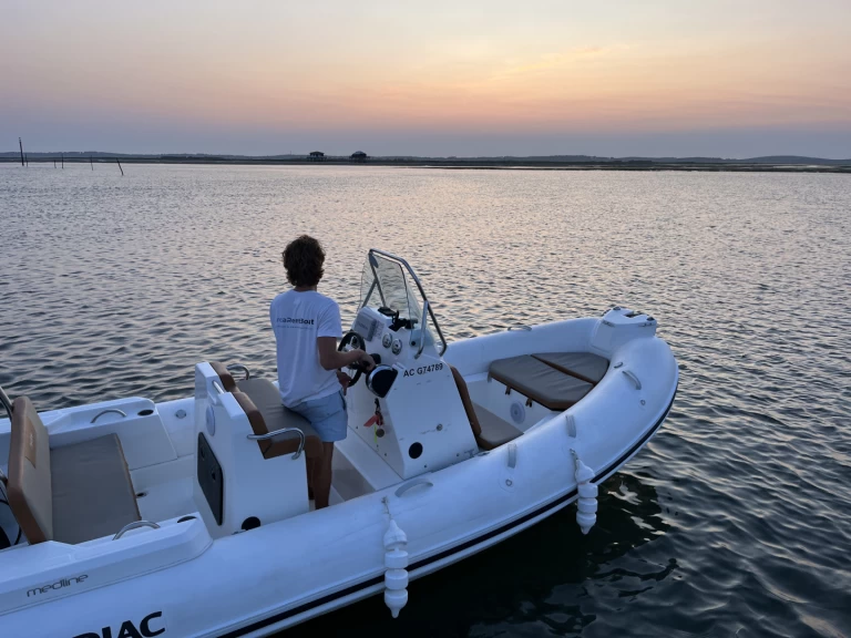 Wynajmij Łódż półsztywna z lub bez skippera Zodiac w Arcachon