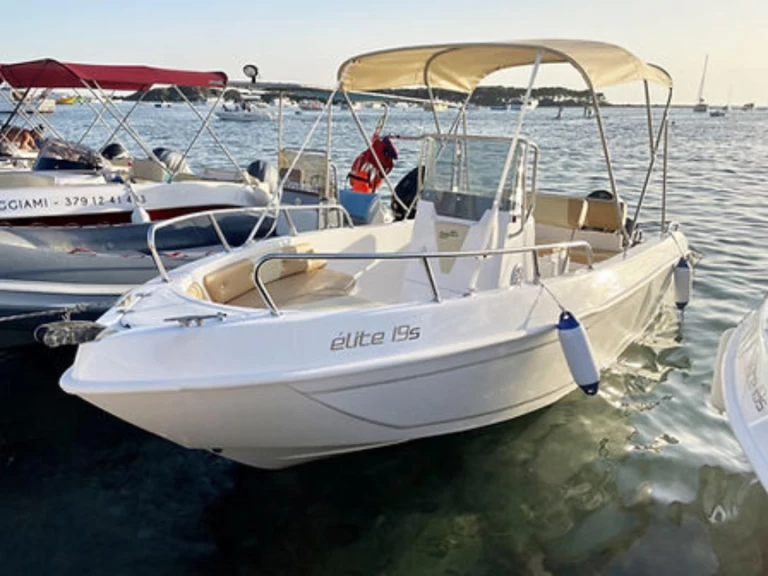 Wynajem łodzi Capri tanio 21