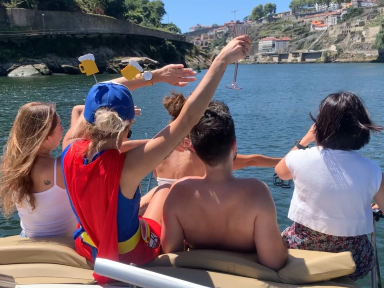 Wynajem w Porto- Bayliner Bayliner 2455 Ciera na SamBoat