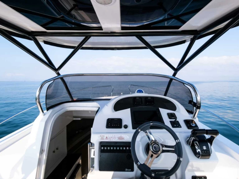 Wynajmij Saver Saver 870 WA w Ibiza Town