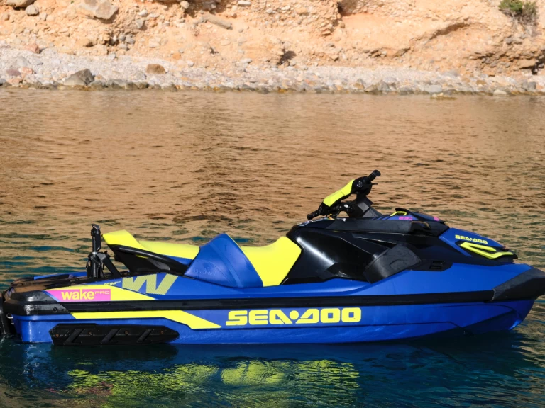 Wynajem łodzi Sea-Doo WAKE PRO 230 w Ibiza Town na SamBoat 