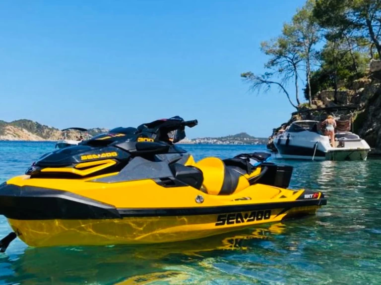 Wynajem łodzi Sea-Doo RXT X 300 w Marina Ibiza na SamBoat 
