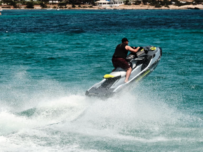 Wynajem łodzi Sea-Doo RXT-X 325 cv w Ibiza Town na SamBoat 