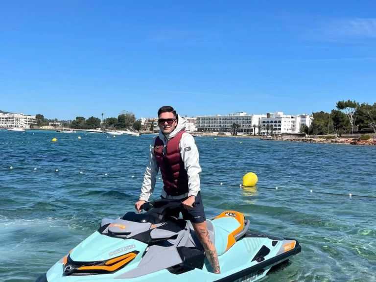 Wynajem Jet ski w Ibiza Town - Sea-Doo WAKE PRO 230