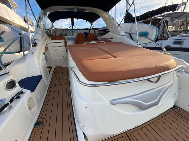 Wynajem Motorówka Gobbi z patentem 